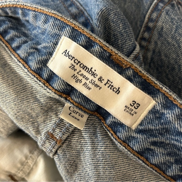 Abercrombie & Fitch Light Blue Curve Denim Women Shorts 33 - Picture 4 of 8